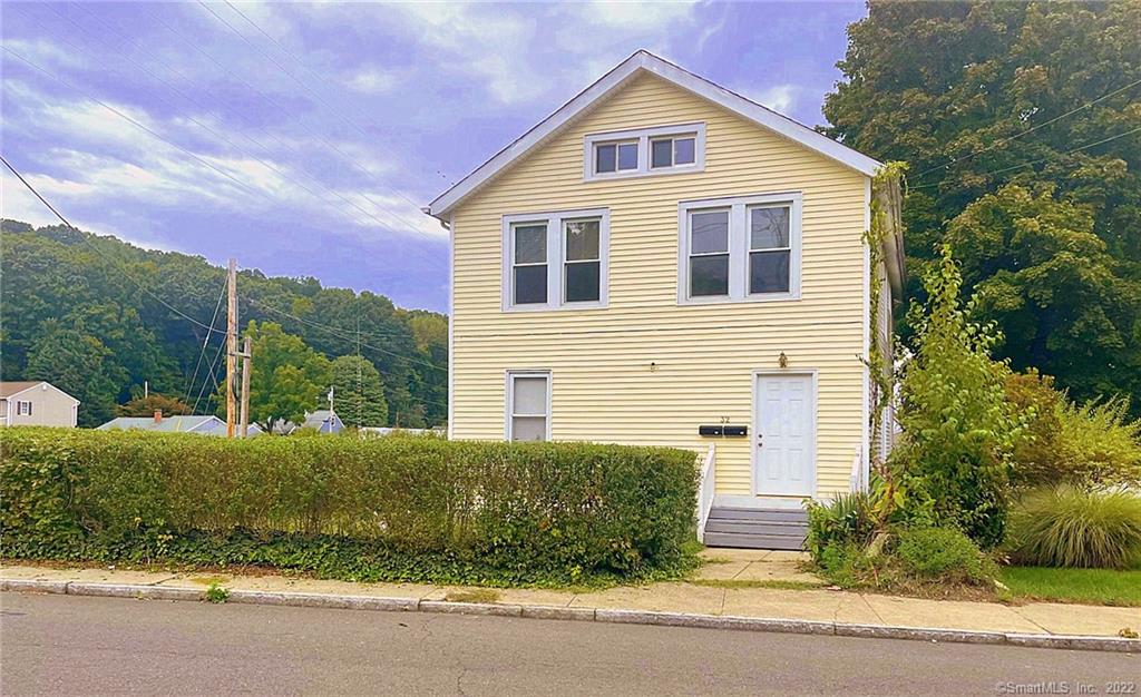 32 Hull St 2nd flr, Ansonia, CT 06401 MLS 170524799 Coldwell Banker