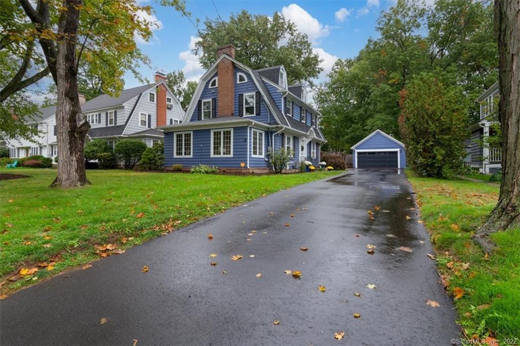 18 Foxcroft Rd, West Hartford, CT 06119 MLS 170525853 Coldwell Banker