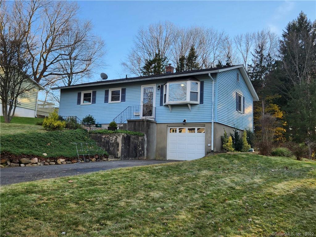 70 Applewood Dr, Meriden, CT 06450 MLS 170538560 Coldwell Banker