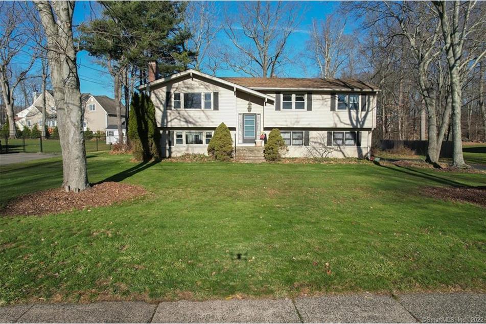 77 Hintz Dr, Wallingford, CT 06492 MLS 170539403 Coldwell Banker