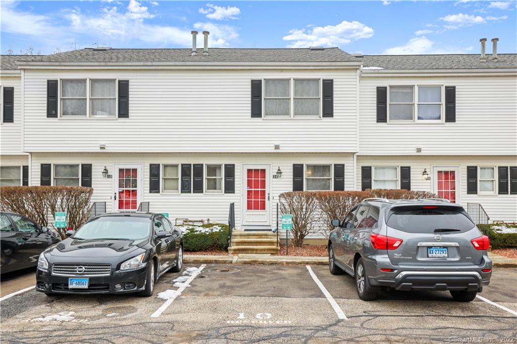 14 Commodore Cmns 14, Derby, CT 06418 MLS 170540889 Coldwell Banker