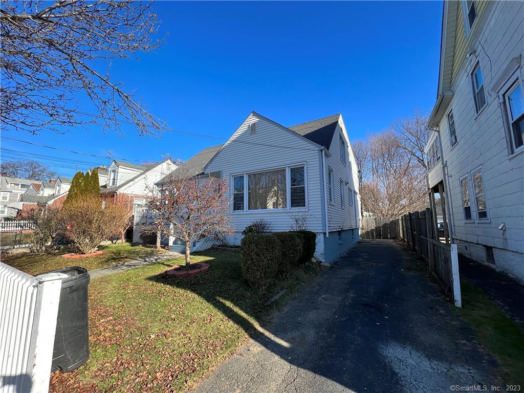 190 Thompson St 2nd, Stratford, CT 06615 MLS 170541511 Coldwell Banker