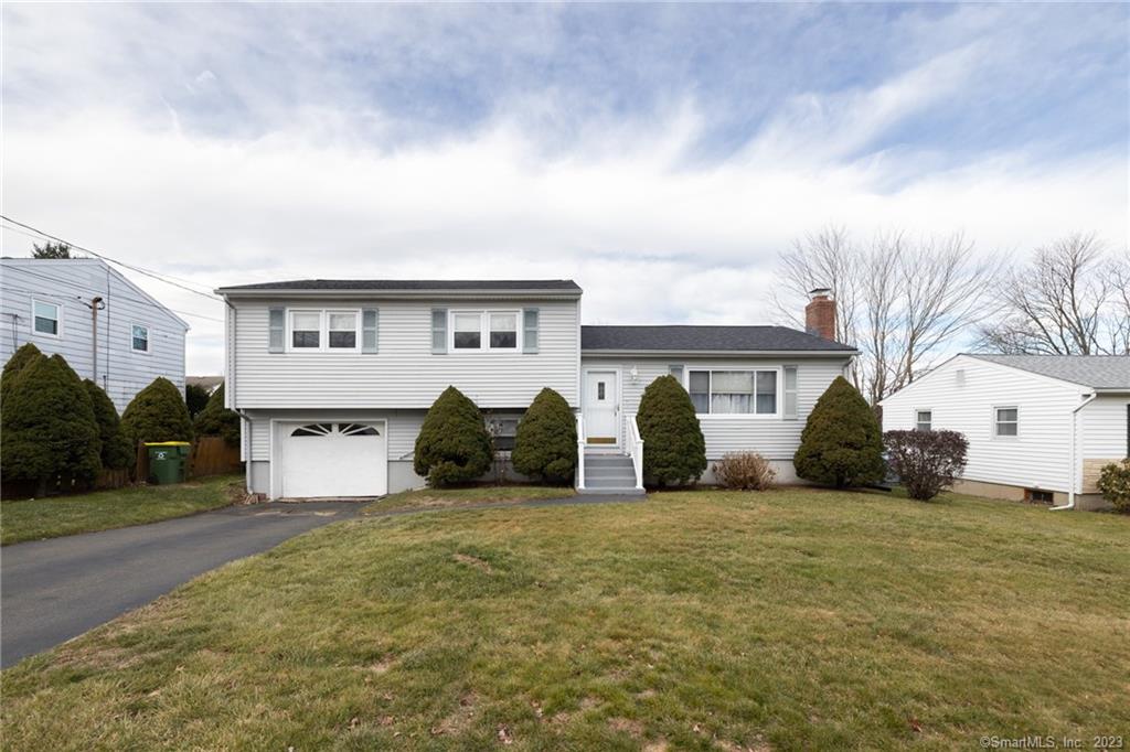 35 Greenview Dr, Waterbury, CT 06708 MLS 170543636 Coldwell Banker