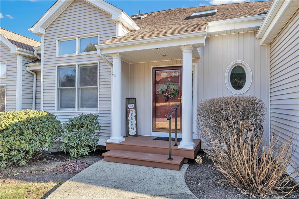 132 Summerfield Gardens 132, Shelton, CT 06484 MLS 170547982