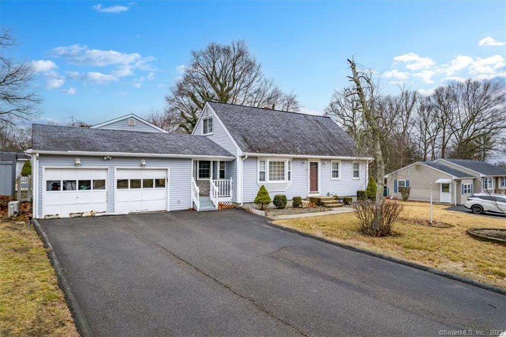 137 Yantic Ln, Norwich, CT 06360 MLS 170551922 Coldwell Banker