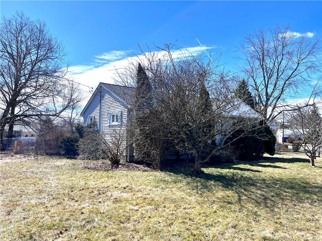 80 Easy Rudder Ln, West Haven, CT 06516 MLS 170556288 Coldwell Banker