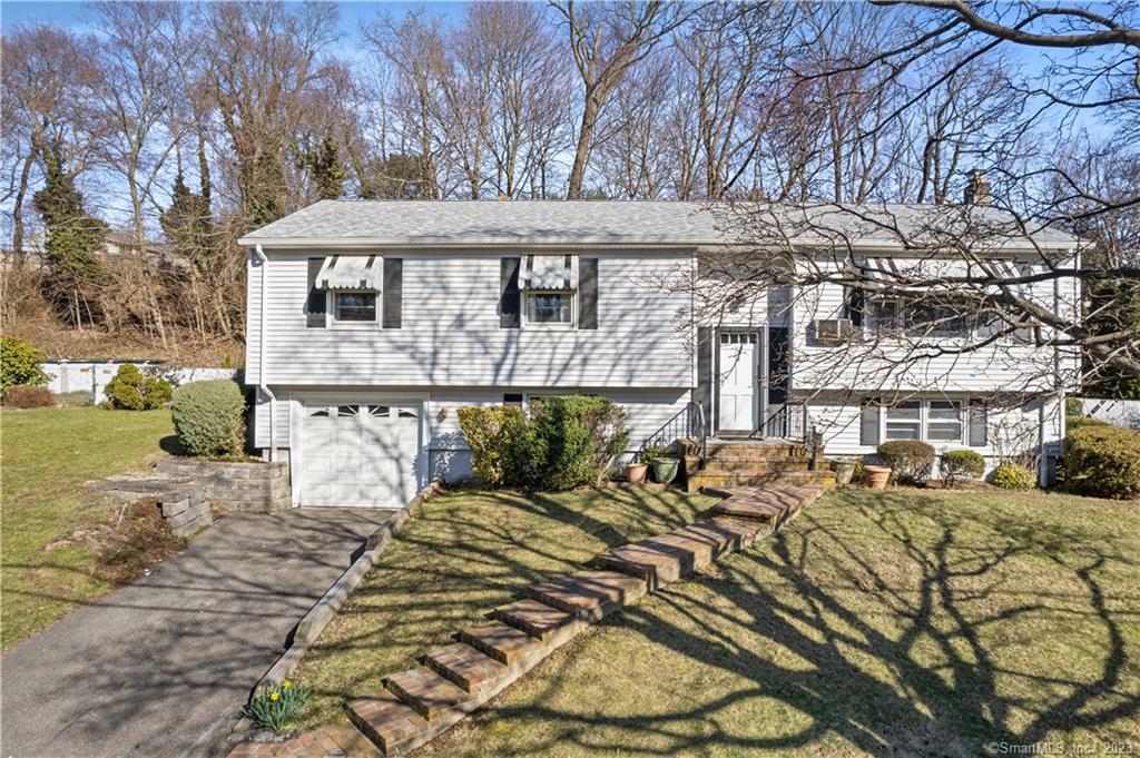 38 Meadow Brook Rd, West Haven, CT 06516 MLS 170559280 Coldwell Banker