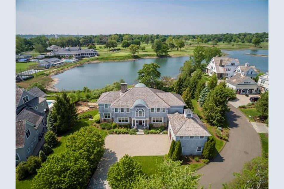 2 Canfield Crossing, Norwalk, CT 06855 MLS 99147792 Coldwell Banker