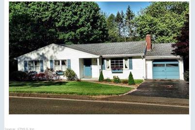 393  Broadway, Hamden, CT 06518 - Photo 1