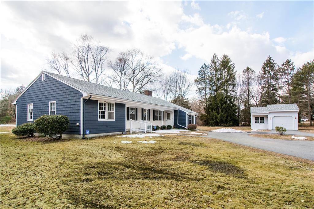 3 Quaker Rd, Cumberland, RI 02864 MLS 1218179 Coldwell Banker