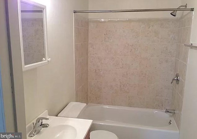 714 Glenwood Ave, Smyrna DE  19977-1008 exterior