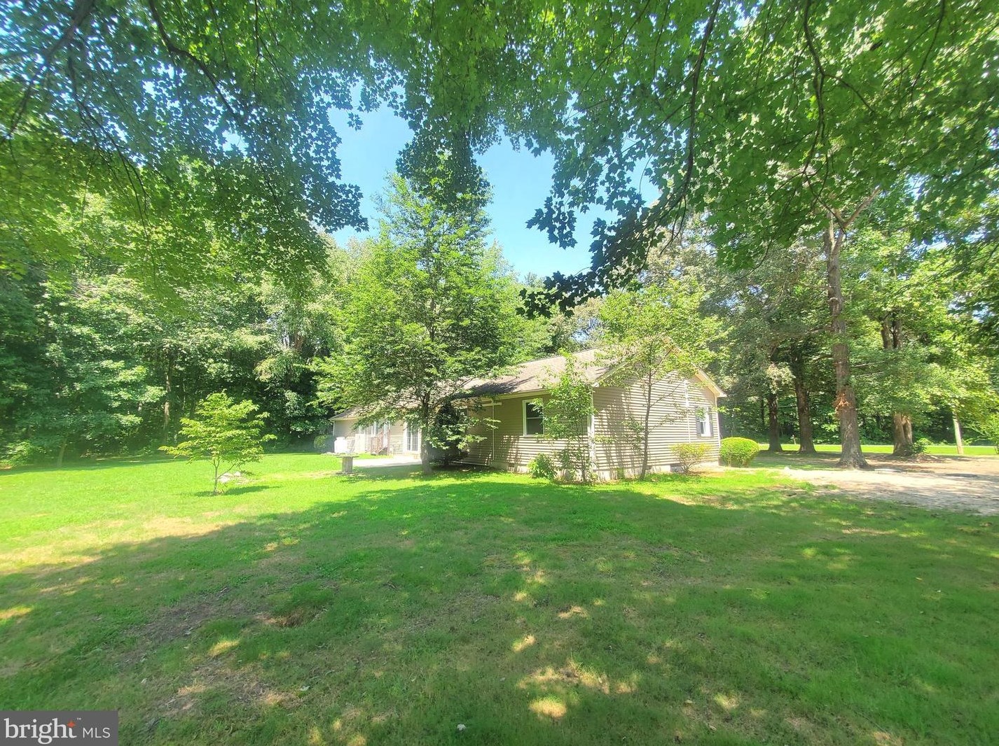 2026 Crystal Rd, Hartly DE  19953-2636 exterior