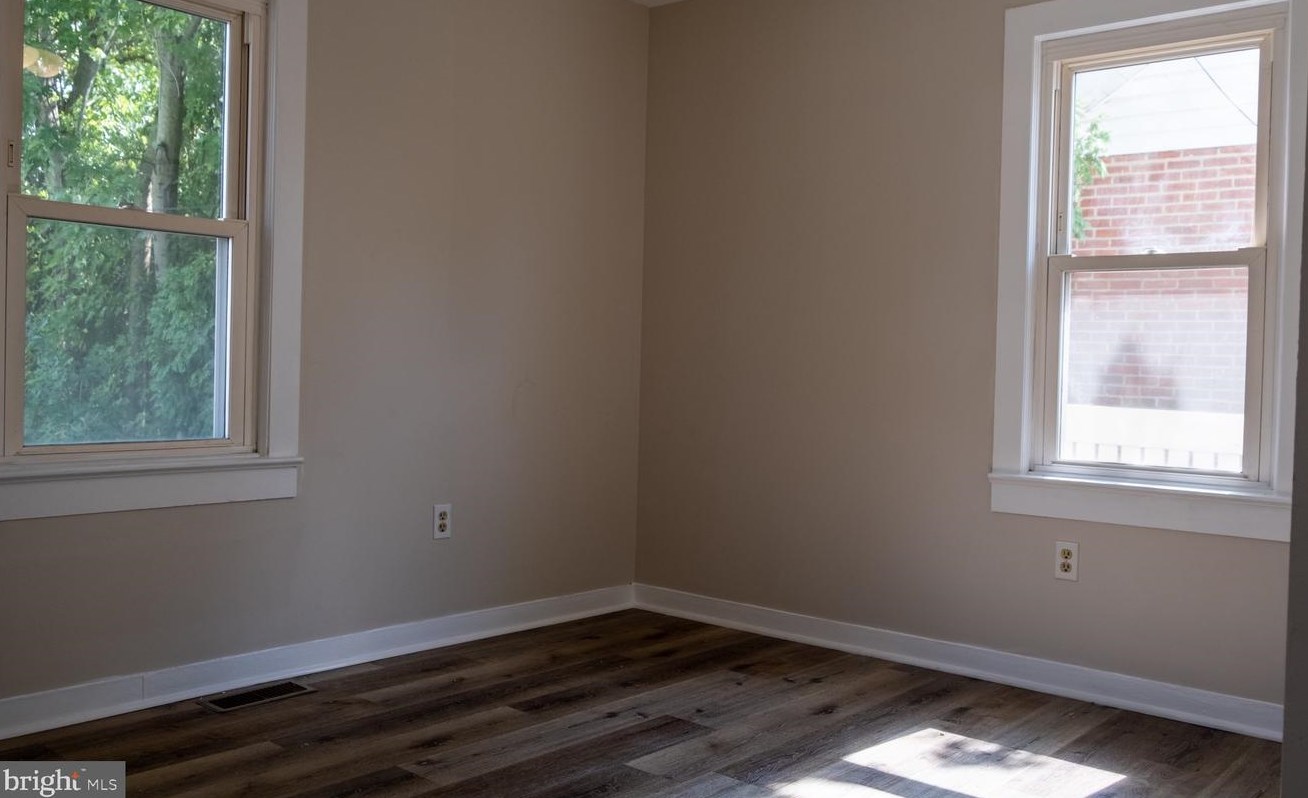 726 Glenwood Ave, Smyrna DE 19977-1008 exterior