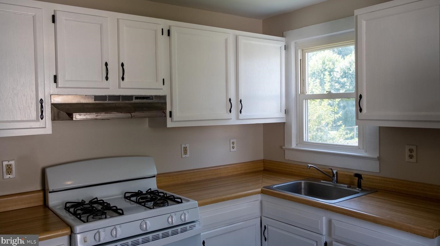 726 Glenwood Ave, Smyrna DE 19977-1008 exterior