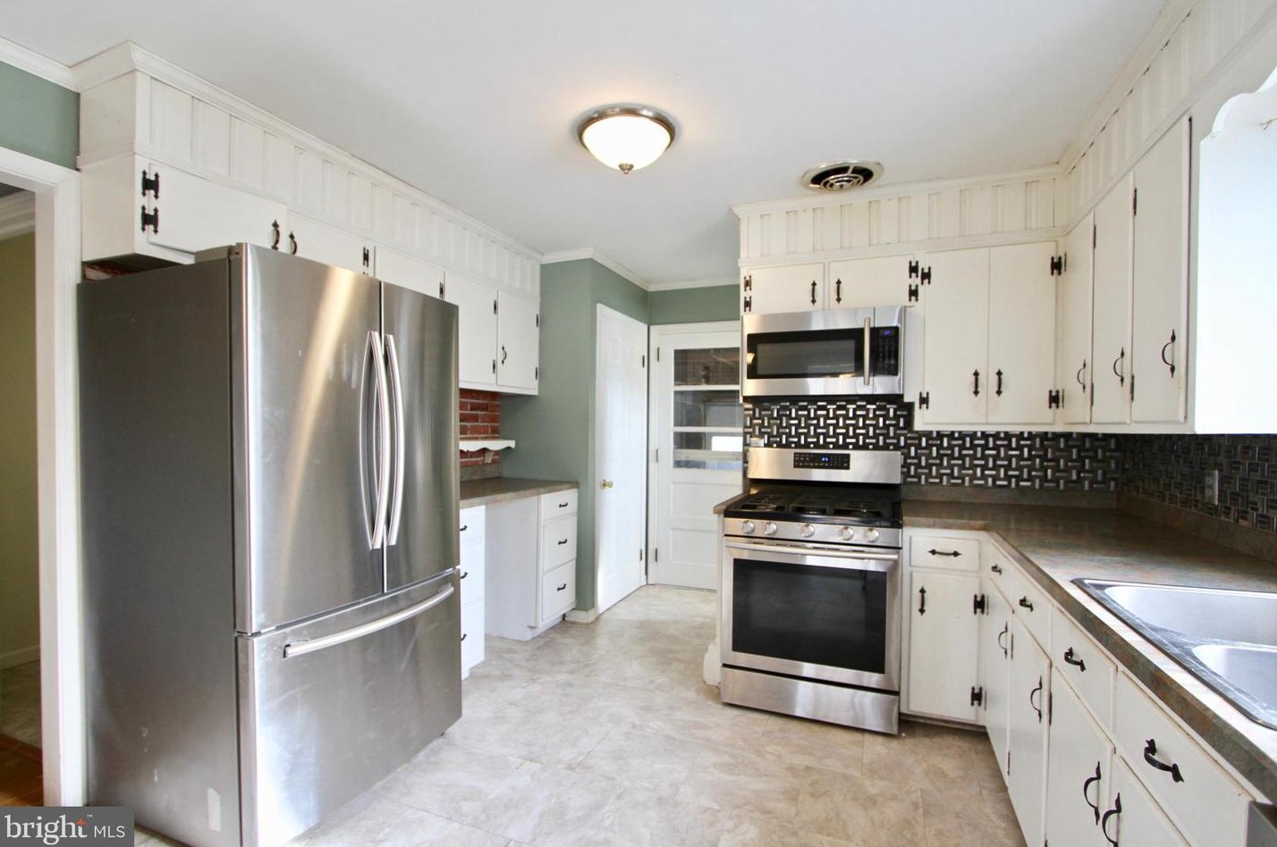 602 Smyrna Leipsic Rd, Smyrna DE  19977-3439 exterior