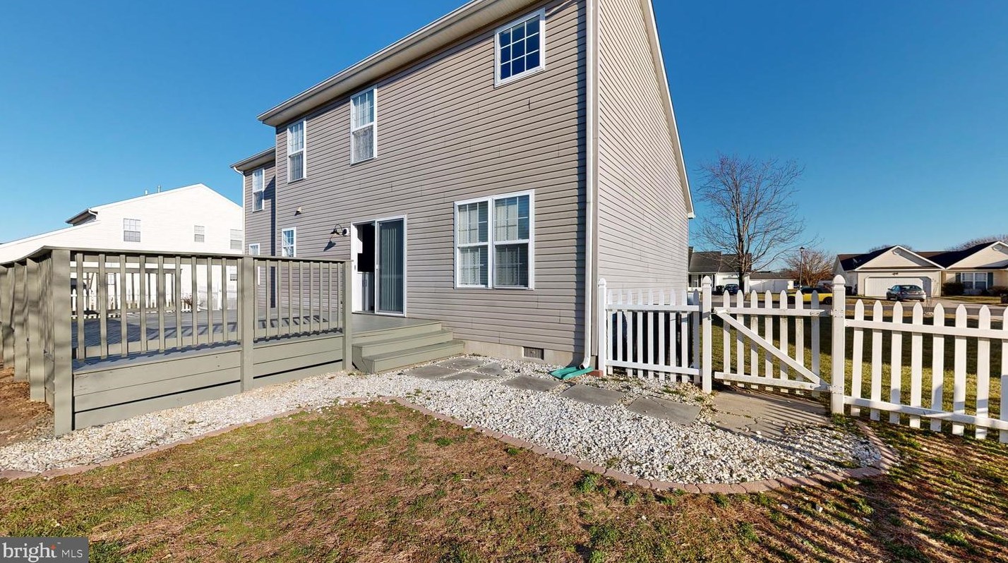 232 Ember Dr, Felton DE  19943-6923 exterior
