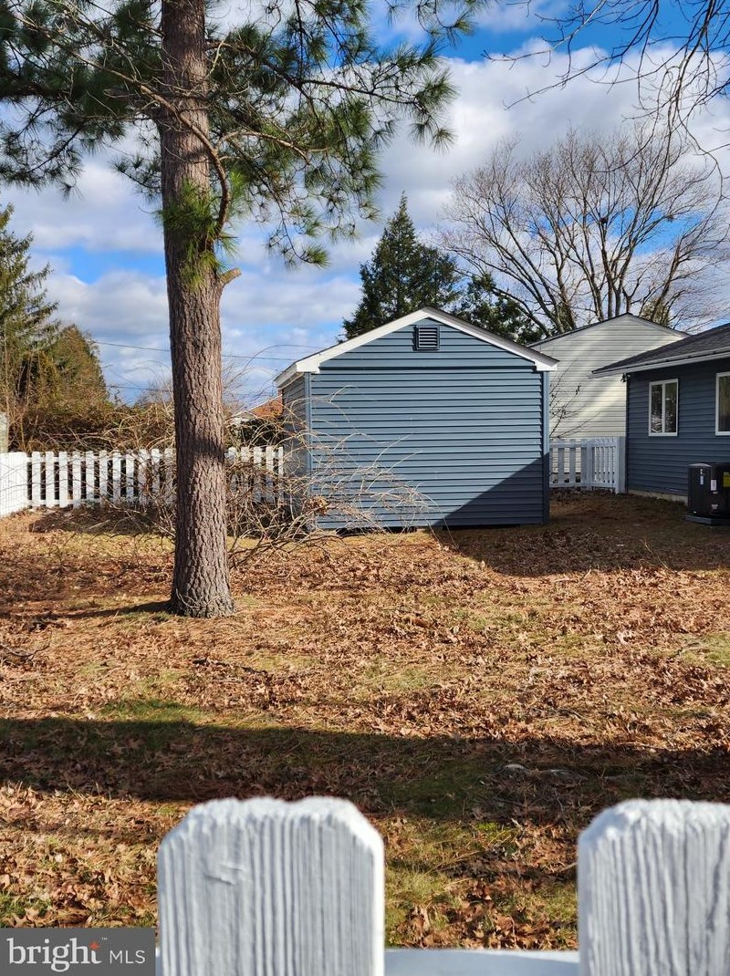 324 Glenwood Ave, Smyrna DE  19977-1005 exterior