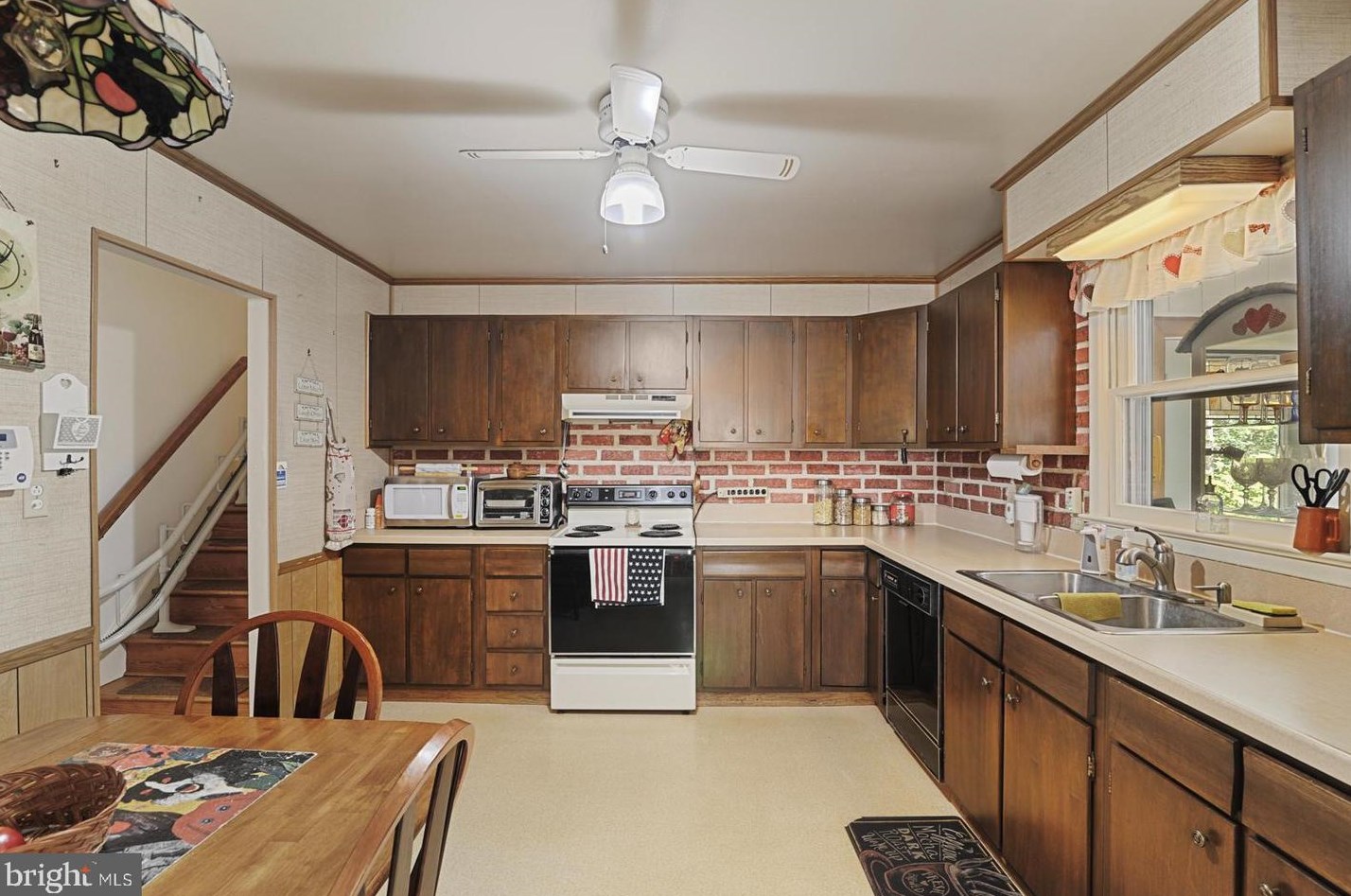 142 Lake Dr, Felton DE  19943-5112 exterior