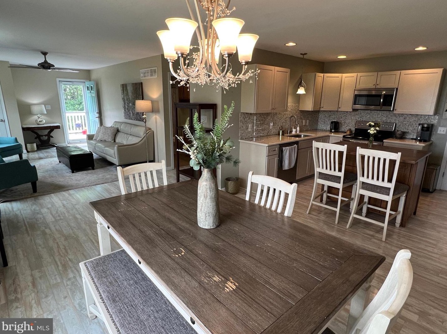 1297 Smyrna Leipsic Rd, Smyrna DE 19977-3015 exterior