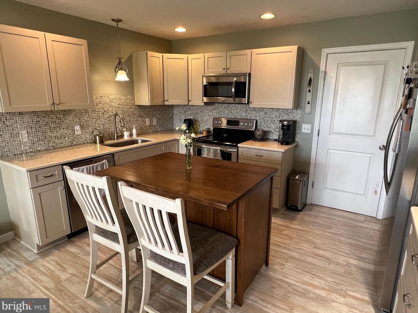 1297 Smyrna Leipsic Rd, Smyrna DE 19977-3015 exterior