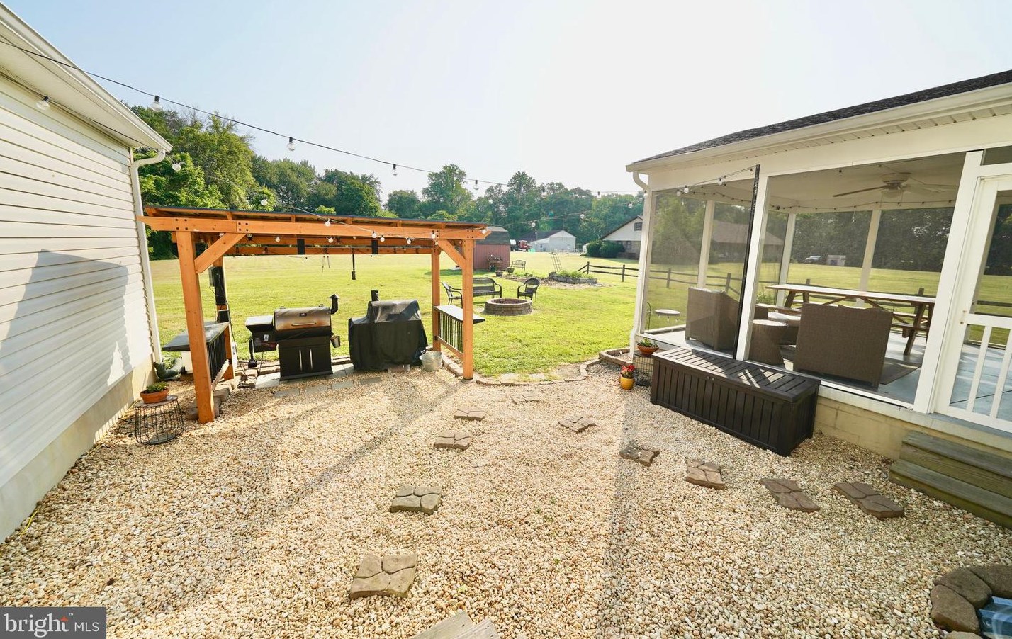 1297 Smyrna Leipsic Rd, Smyrna DE 19977-3015 exterior