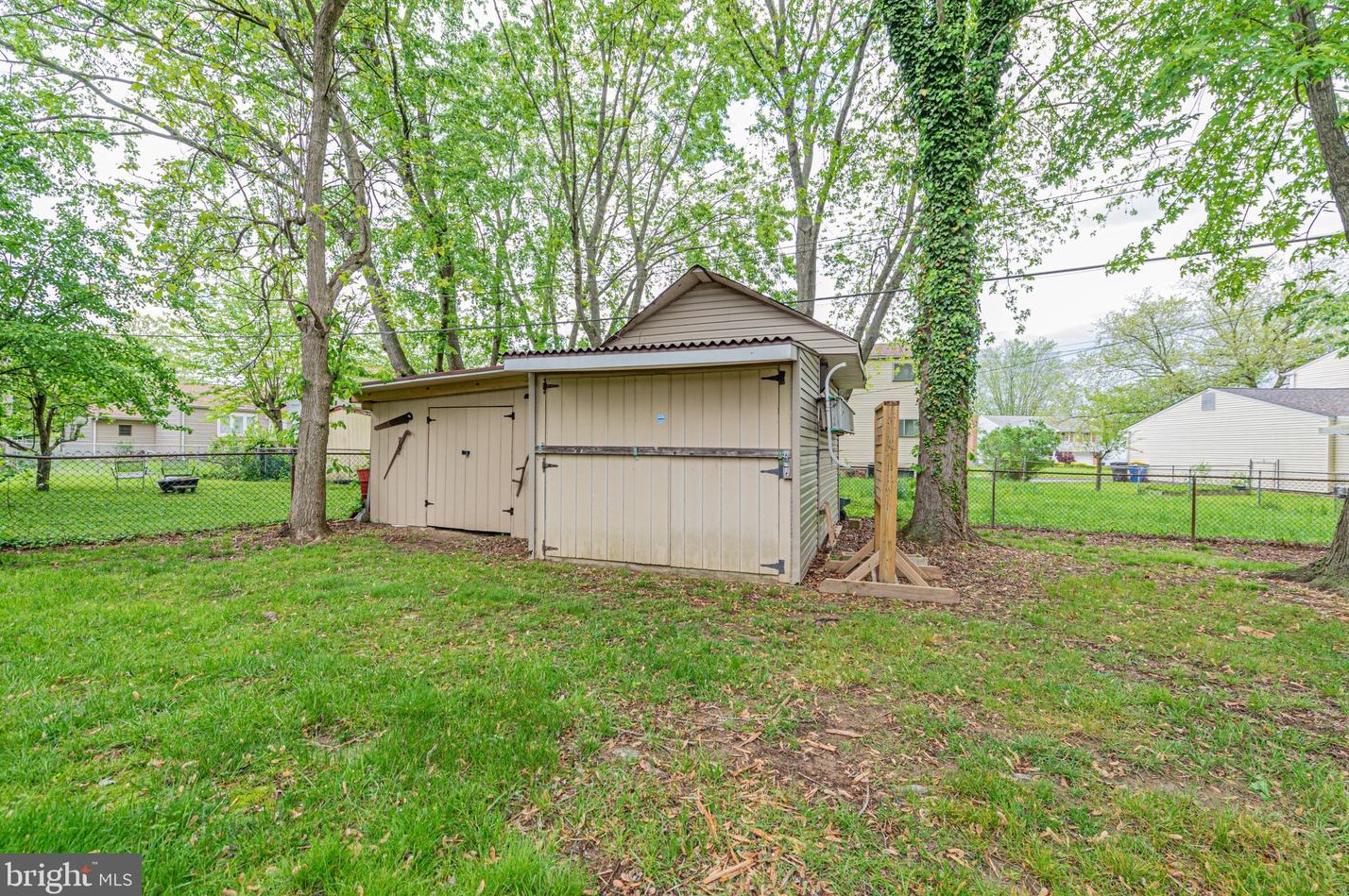 25 Bacon Ct, Dover DE  19901-2572 exterior