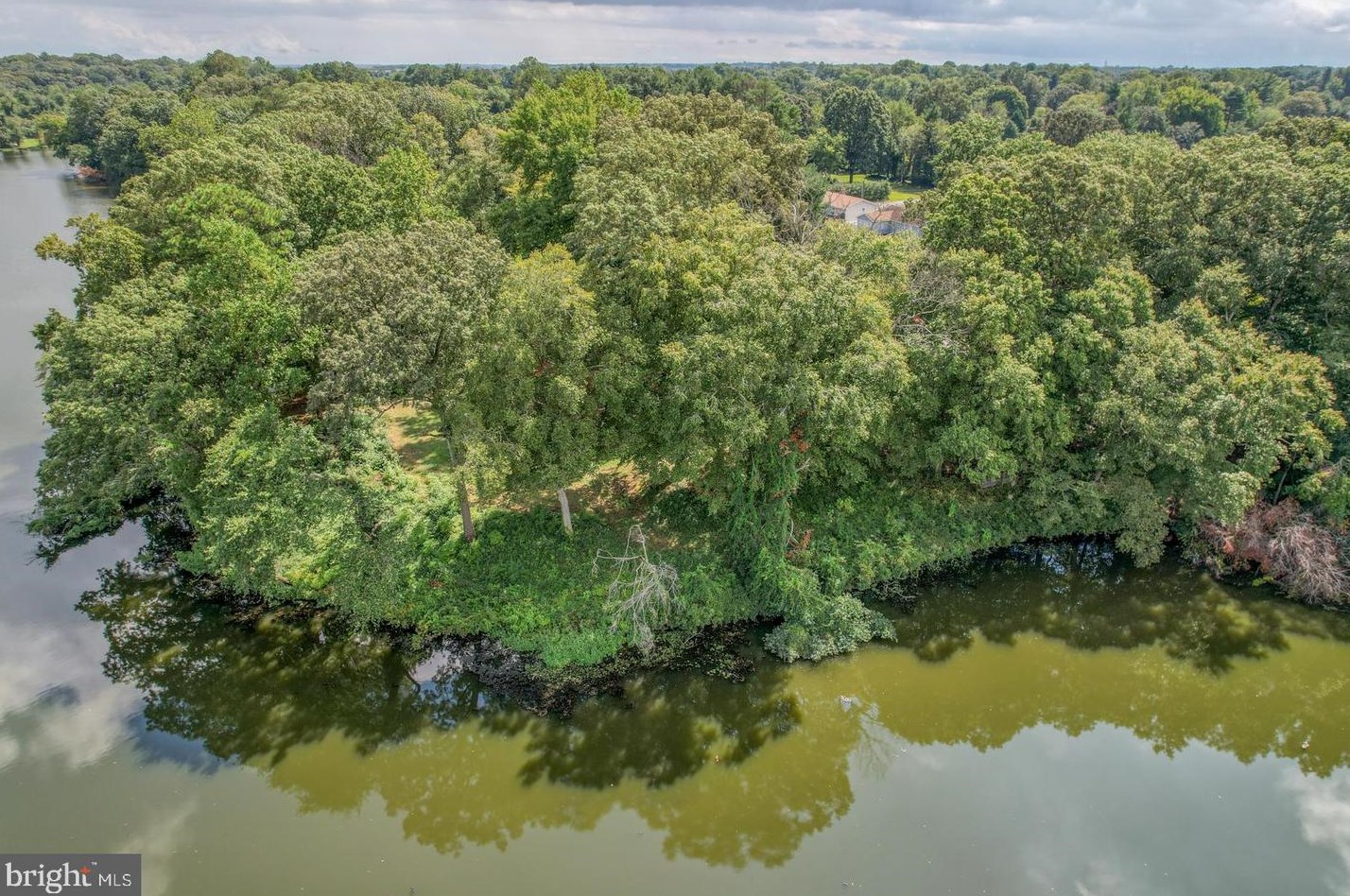 213 Shore Dr, Dover DE  19901-5740 exterior