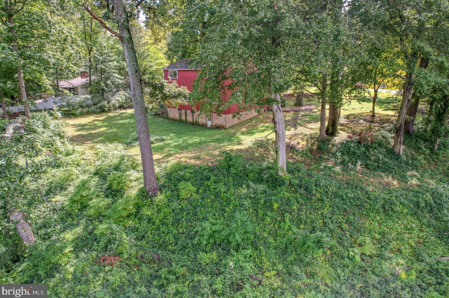 213 Shore Dr, Dover DE  19901-5740 exterior