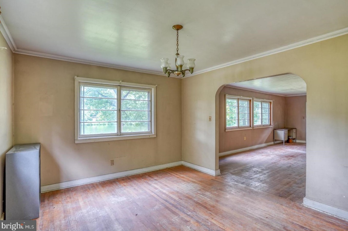 213 Shore Dr, Dover DE  19901-5740 exterior