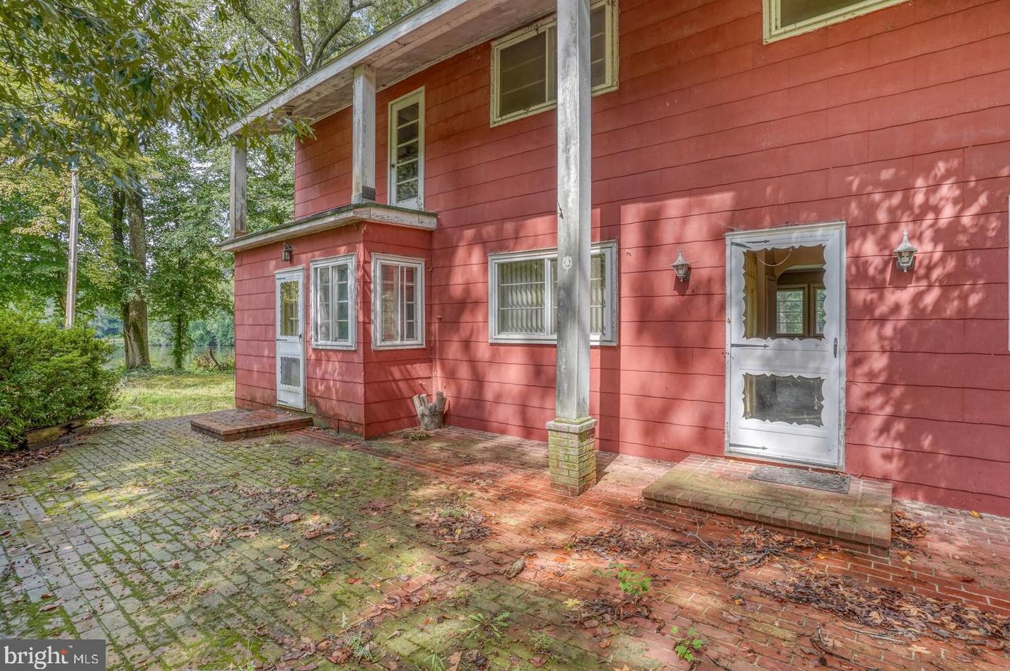 213 Shore Dr, Dover DE  19901-5740 exterior