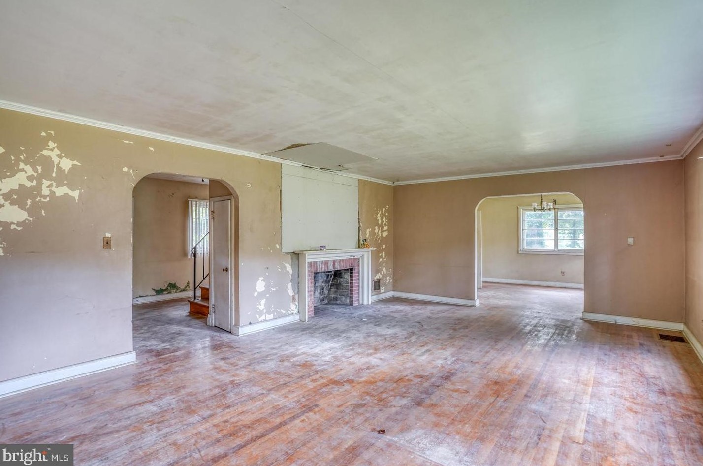 213 Shore Dr, Dover DE  19901-5740 exterior