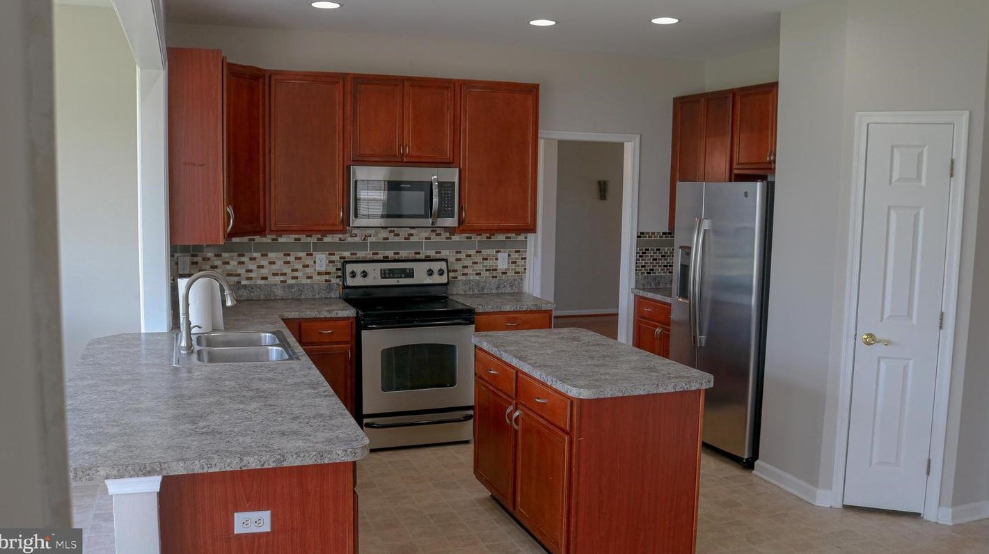 41 Oriole Ln, Smyrna DE 19977-4064 exterior