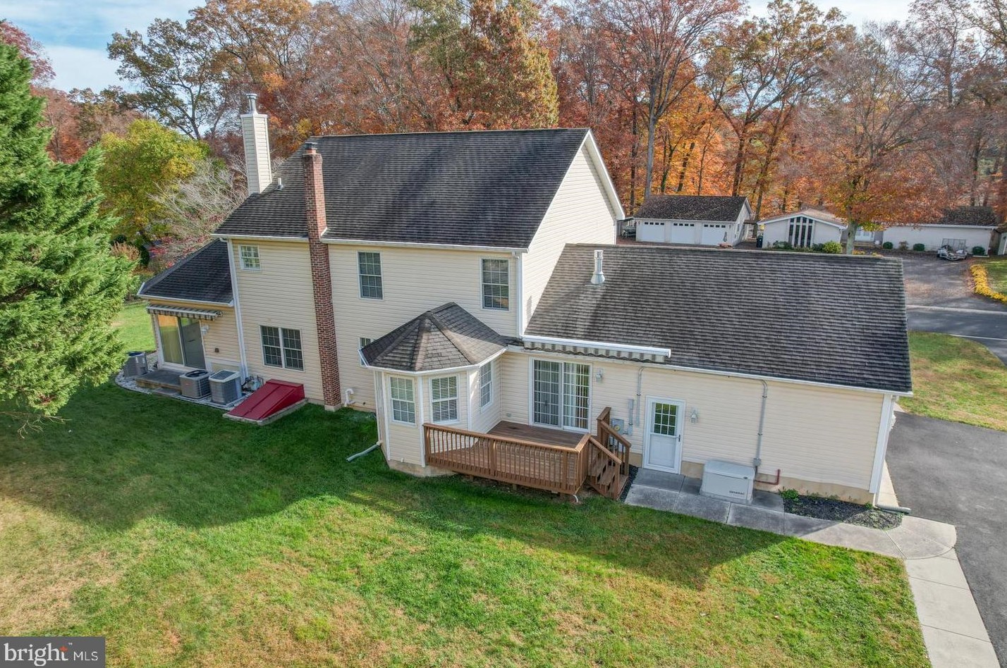 9 Holly Cove Ln, Dover DE  19901-6285 exterior