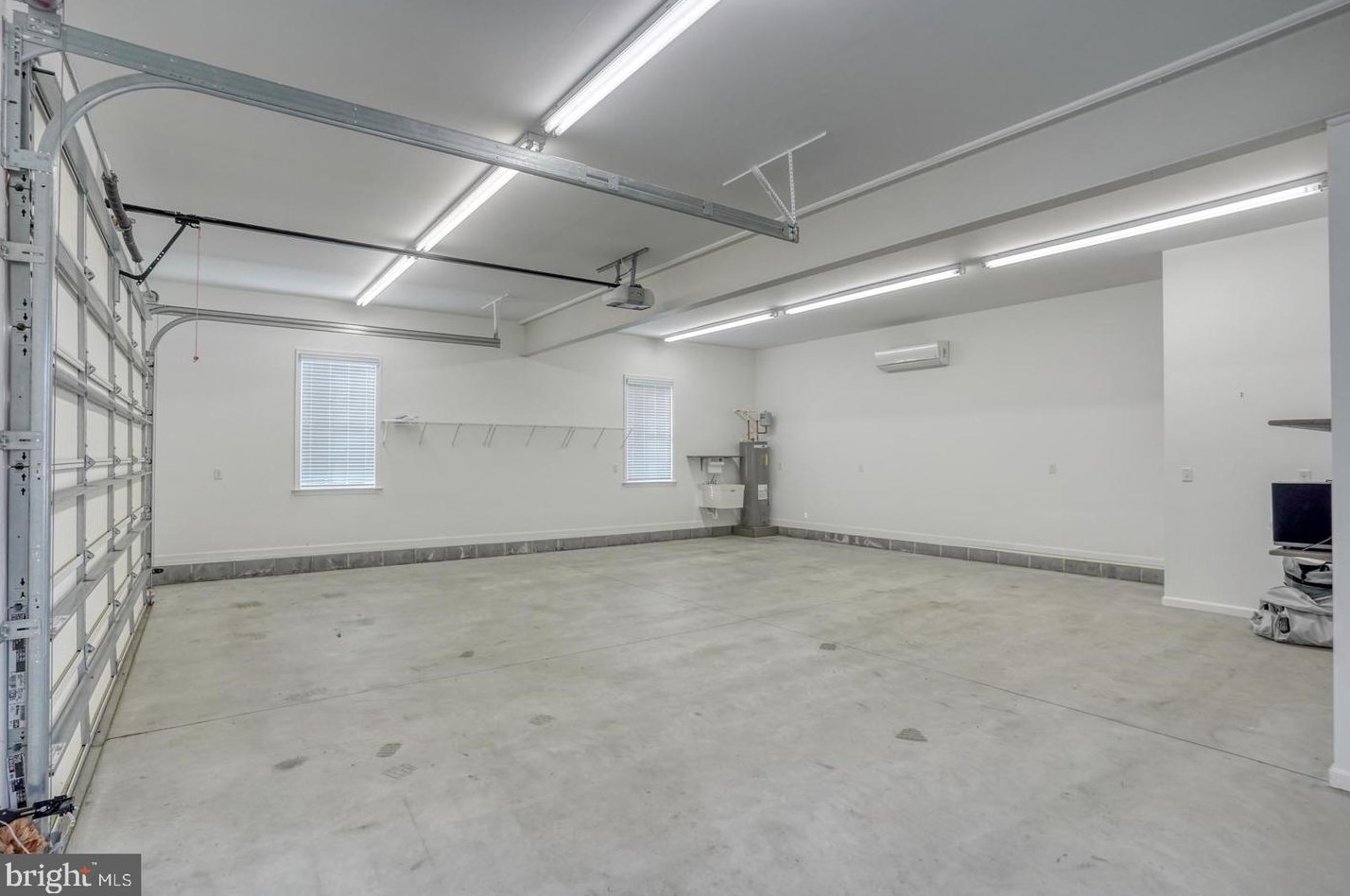 9 Holly Cove Ln, Dover DE  19901-6285 exterior