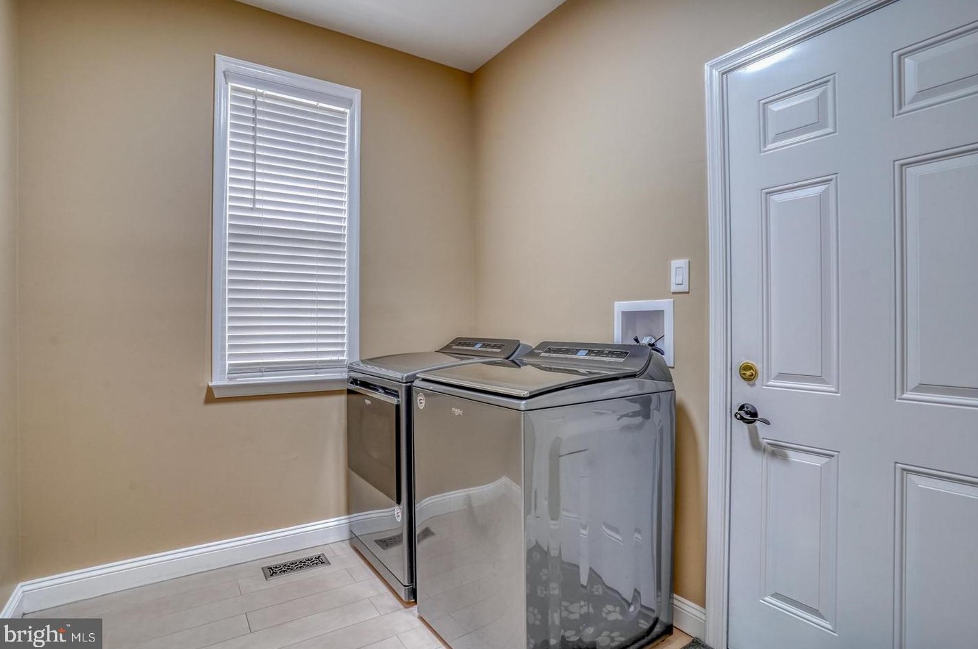 708 Dorchester Ct, Smyrna DE  19977-1637 exterior