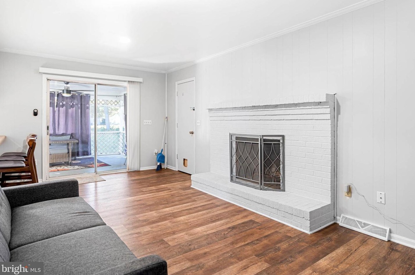 14 Drew Ct, Dover DE  19901-6422 exterior