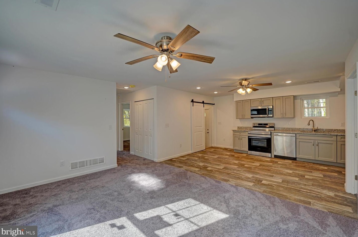1325 Walker Rd, Dover DE  19904-6543 exterior