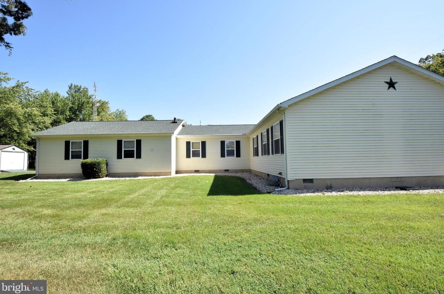 2103 White Oak Rd, Dover DE  19901-3359 exterior