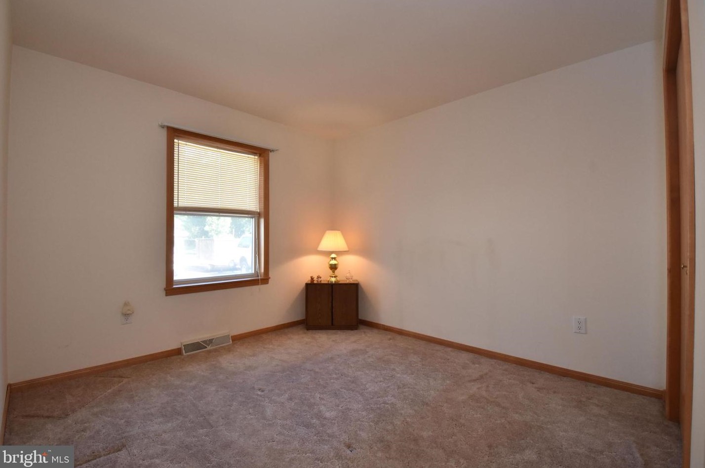 2103 White Oak Rd, Dover DE  19901-3359 exterior