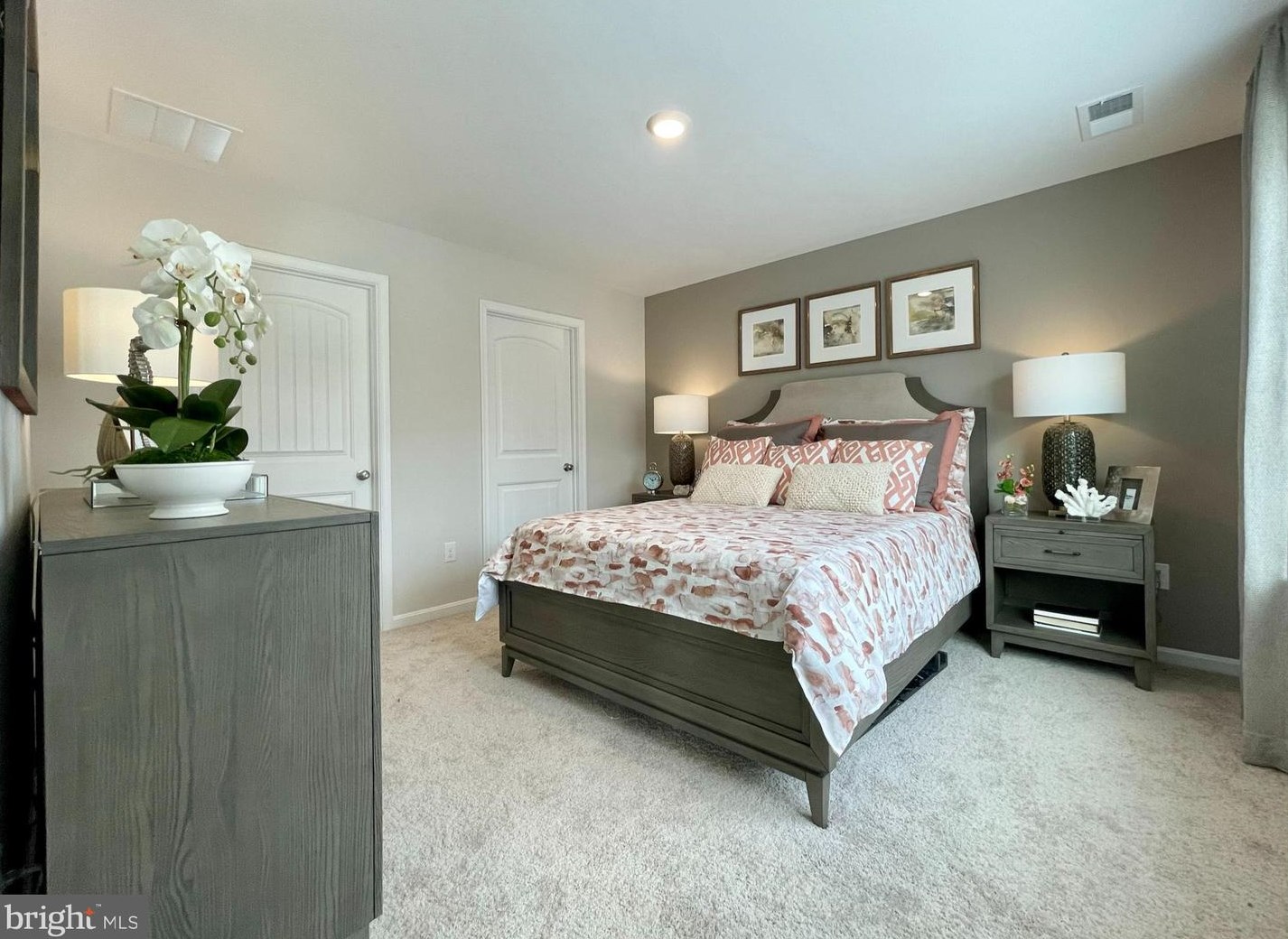 13 Ediman Ct, Dover DE  19901-6505 exterior