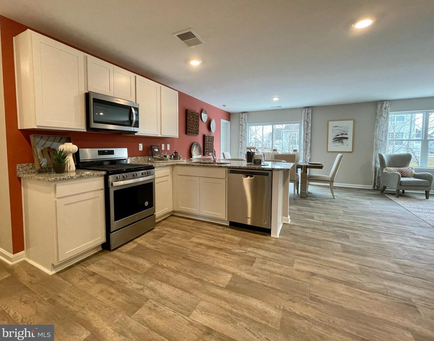 13 Ediman Ct, Dover DE  19901-6505 exterior