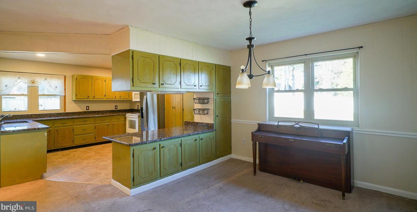 228 Old Mill Rd, Dover DE  19901-6256 exterior