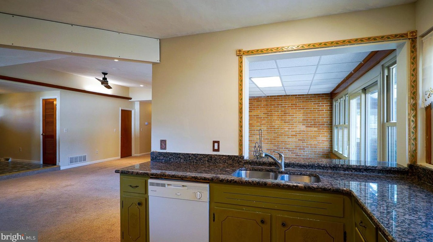 228 Old Mill Rd, Dover DE  19901-6256 exterior