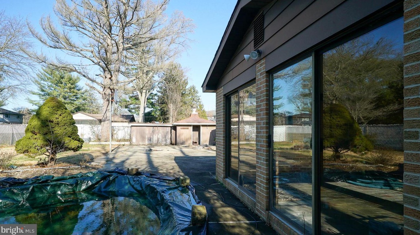 228 Old Mill Rd, Dover DE  19901-6256 exterior