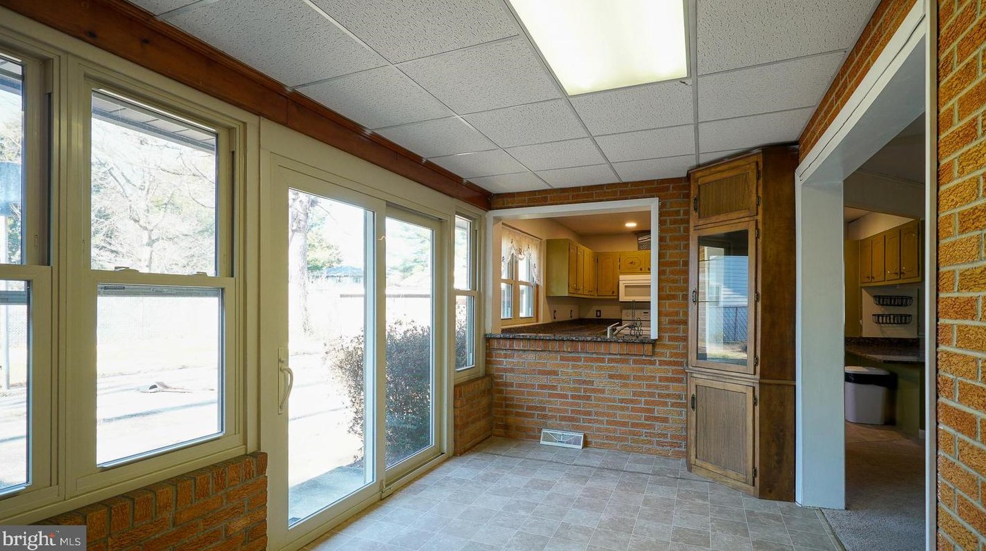 228 Old Mill Rd, Dover DE  19901-6256 exterior