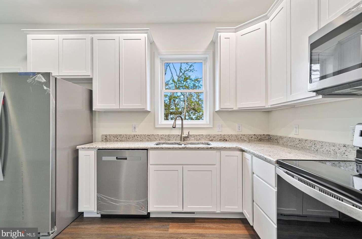 749 Oak Dr, Dover DE  19904-4341 exterior