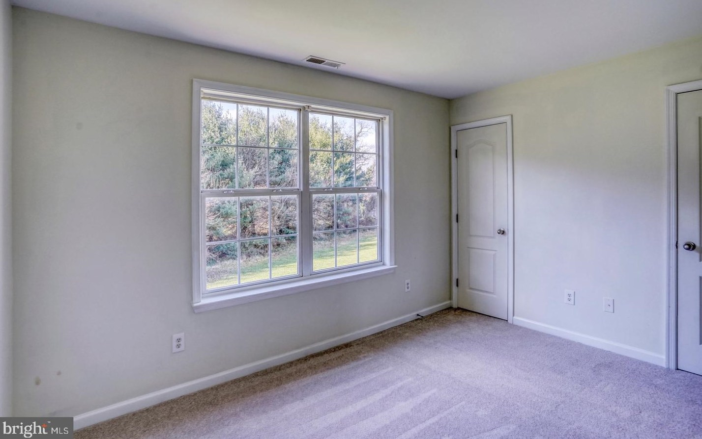174 Lexington Pl, Dover DE  19901-8827 exterior