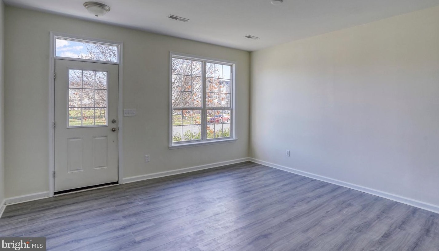 174 Lexington Pl, Dover DE  19901-8827 exterior