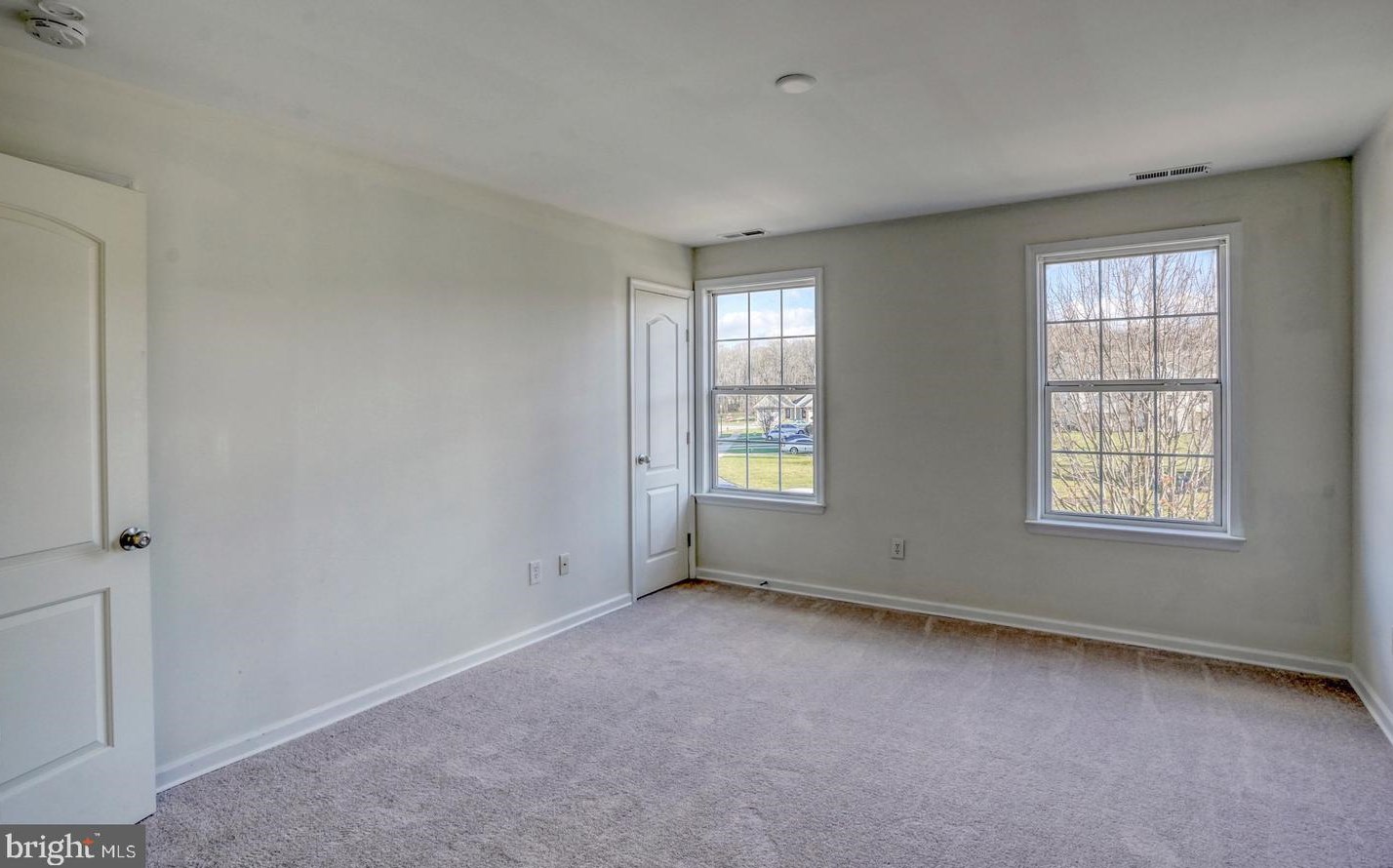 174 Lexington Pl, Dover DE  19901-8827 exterior