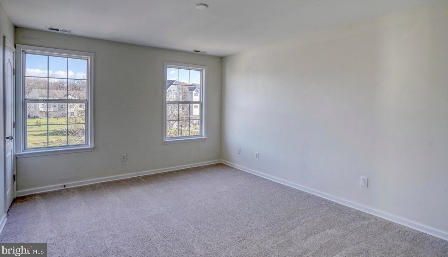 174 Lexington Pl, Dover DE  19901-8827 exterior